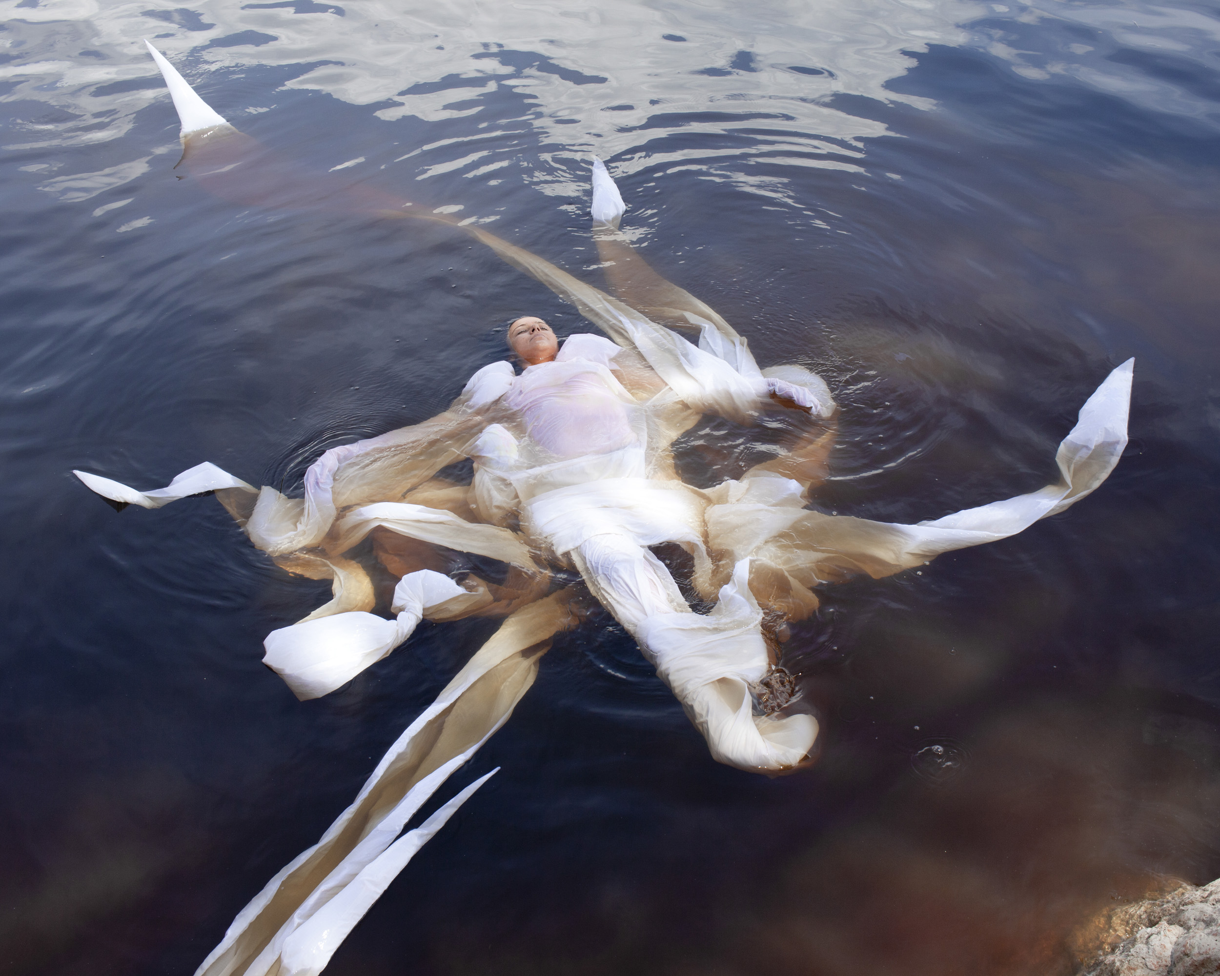 The Ghost in Between — Janaina Tschäpe